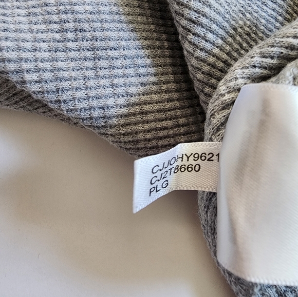 Calvin Klein Jeans Sleeveless Cropped Henley in Gray Size S - Picture 8 of 9